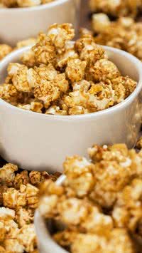 Quer fazer pipoca doce sem queimar e em apenas 15 minutos? Confira a receita