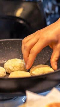 Receita de pão de queijo na frigideira