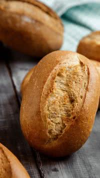 Saiba qual é truque de padeiro para deixar o pão fresco