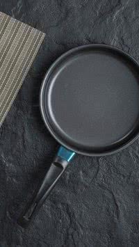 Veja nova frigideira tendência para cozinhar ovos e carne