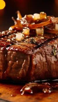 Não é patinho! Chef revela qual melhor carne para bife acebolado