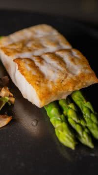 6 alternativas de peixe para substituir o bacalhau na semana de Páscoa
