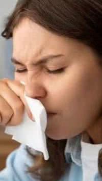 Tem rinite? Saiba cinco bebidas que podem aliviar sintomas e fortalecer a imunidade