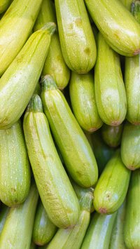 Aprenda a fazer 3 receitas com abobrinha