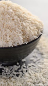 Arroz com gosto estranho? Falha comum no preparo pode estar estragando o sabor