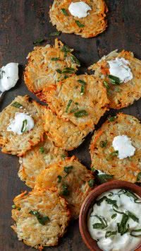 Veja como fazer batata recheada na frigideira com essa receita fácil de batata rösti