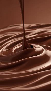 Aprenda a fazer a calda de chocolate perfeita para bolo de cenoura