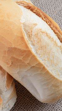 Veja erro comum ao congelar pão que pode favorecer a proliferação de bactérias