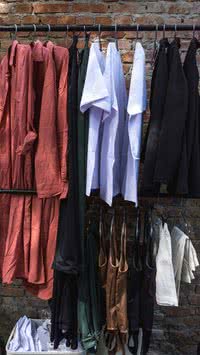 Confira dicas que irão mudar a lavagem e farão as roupas durarem mais