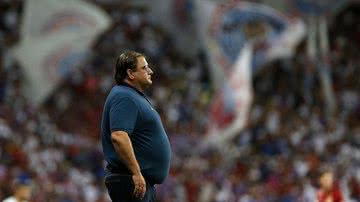 Imagem Bahia recebe o Atlético-MG com a missão de vencer para se manter vivo na disputa contra degola