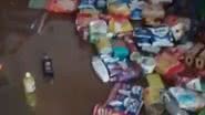 Alimentos boiam em supermercado de Itororó invadido por água da chuva - Leitor BNews