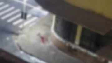 Corpo caído em poça de sangue no Comércio - Leitor BNews