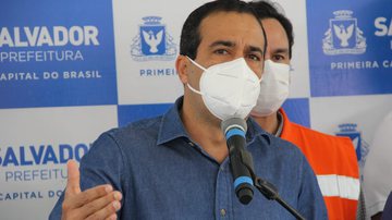 Prefeito Bruno Reis concedendo entrevista coletiva em Salvador - Vagner Souza/BNews