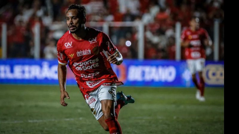 Roberto Corrêa/Vila Nova FC