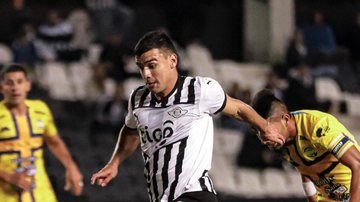 Reprodução/Instagram @lucassanabria_27