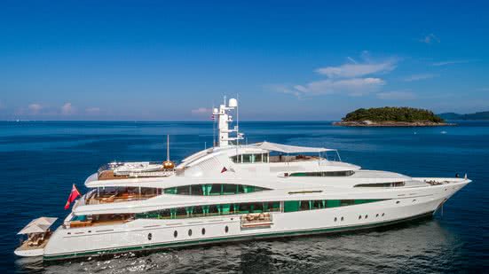 Reprodução: Instagram @lady_christine_yacht