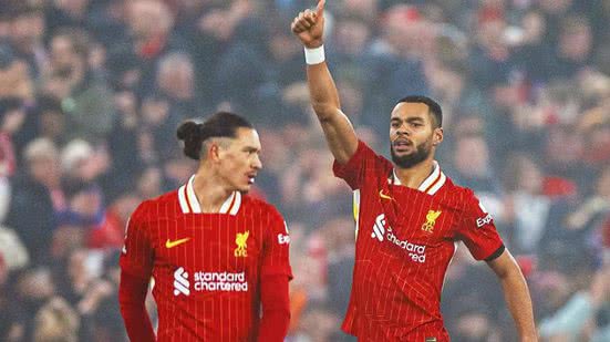 Reprodução / Redes Sociais / Instagram / @liverpoolfc