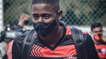 Imagem Ruan Nascimento tem contrato renovado com o Vitória até 2025