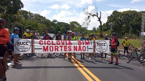 O Ministro da Infraestrutura, Tarcísio Freitas, participou da entrega e foi surpreendido pelo protesto - Reprodução/Políticos do Sul da Bahia