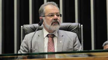 Imagem Deputado chama Nilo de 'ex-BBB' e diz que 'ninguém vai acompanhá-lo'