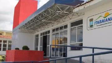 Imagem Médico de unidade de saúde surta, desaparece e depois é encontrado