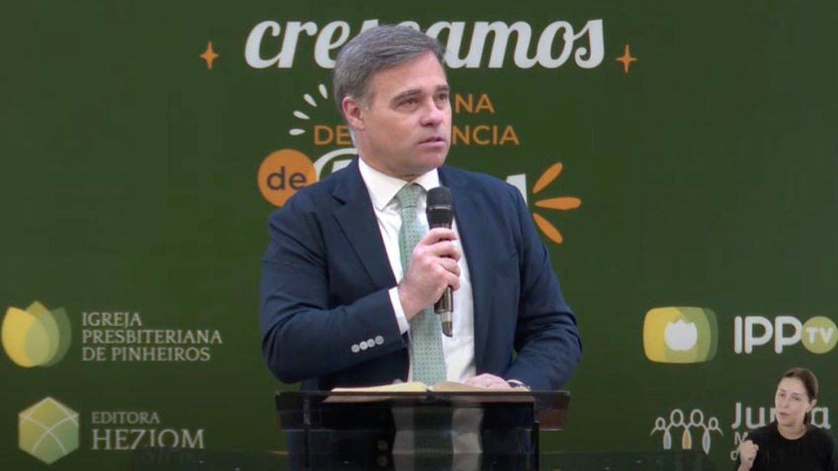 André Mendonça diz que Brasil abdicou de sua "tradicional neutralidade  diplomática"; entenda