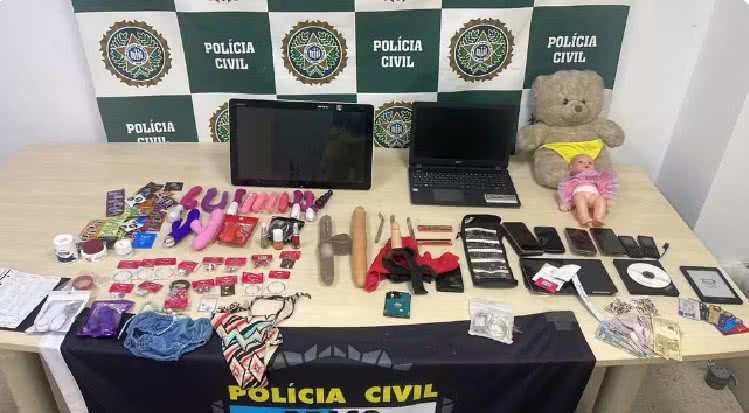 Jornalista é preso por filmar e armazenar vídeos de abusos contra ...