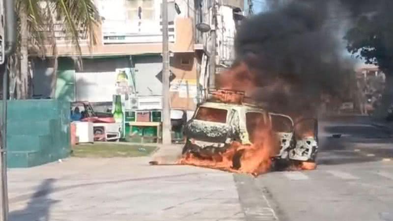 https://www.bnews.com.br/media/_versions/fevereiro_2025/carroincendiado_widelg.jpg