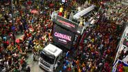 Segundo dia de Carnaval em Salvador