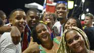BNews Folia: Léo Santana agita 'Pipoco' no circuito Orlando Tapajós
