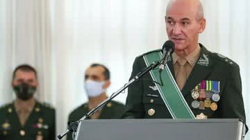 Imagem Militar próximo à ex-presidente Dilma é cotado para assumir GSI