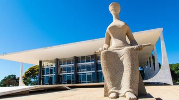 Imagem Juristas baianos defendem PEC que limita poderes do STF