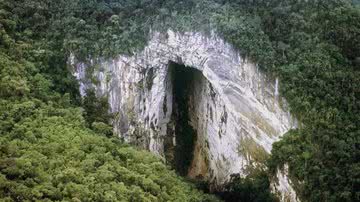 Reprodução/coladaweb/Gruta Casa de Pedra