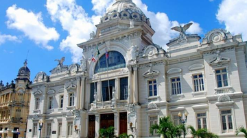 Licitação prevê R$ 26 milhões pagos ao longo de 35 anos de concessão do Palácio Rio Branco - Reprodução