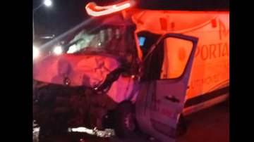 Imagem Acidente envolvendo ambulância e trem deixa feridos em Santo Amaro