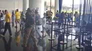 Imagem Invasão ao STF deixa obras de artes destruídas e resulta em agressão à imprensa
