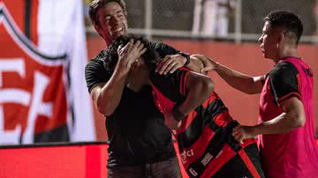 Pietro Carpi/EC Vitória/Divulgação