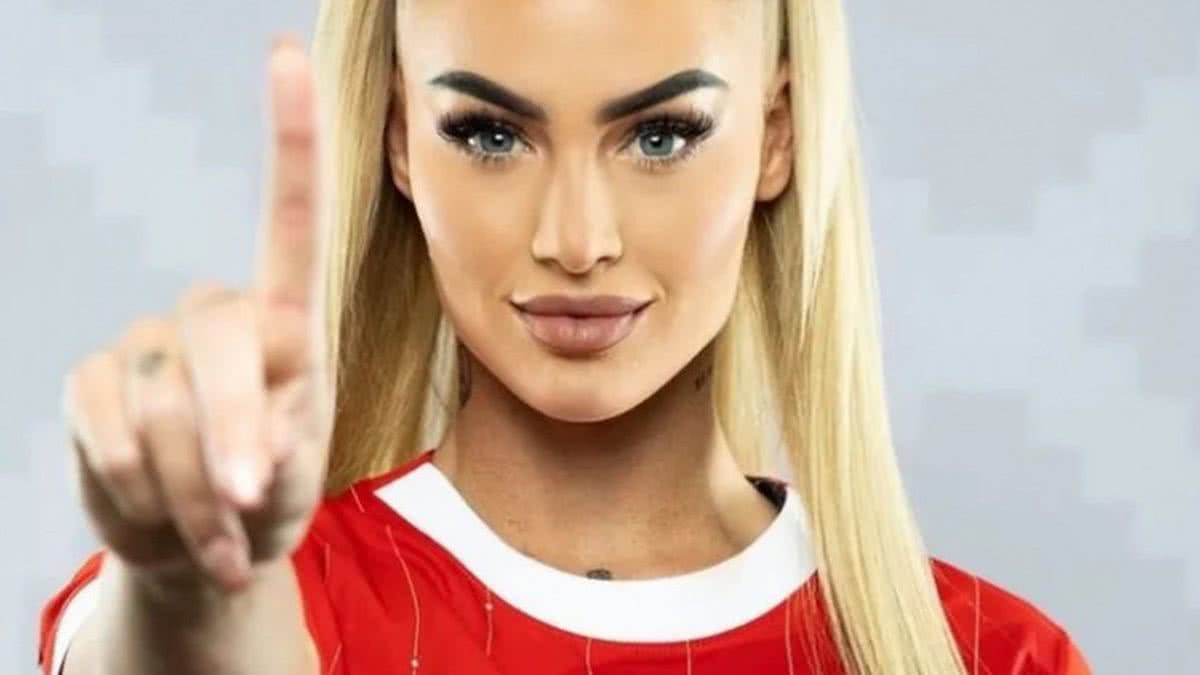 Conheça Alisha Lehmann, jogadora mais seguida do mundo, bi e militante