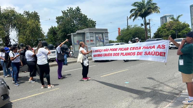 Mães se manifestam contra plano de saúde - Dandara Amorim/Bnews