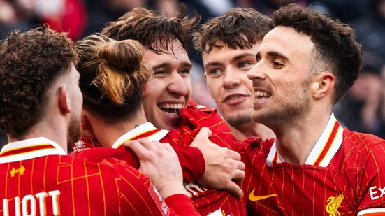 Reprodução / Redes Sociais / Instagram / @liverpoolfc
