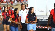 Mesmo com chuva, torcedores marcam presença em duelo Vitória x Barcelona de Ilhéus