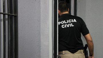 Imagem Casal é preso em flagrante por golpe do Pix