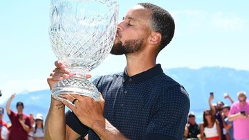 Reprodução/Twitter @StephenCurry30