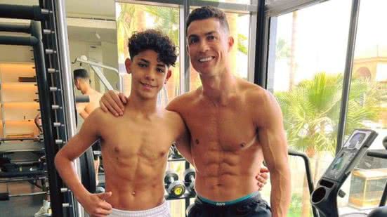 Imagem Ex-jogador revela que Cristiano Ronaldo quer atuar profissionalmente com o filho; entenda