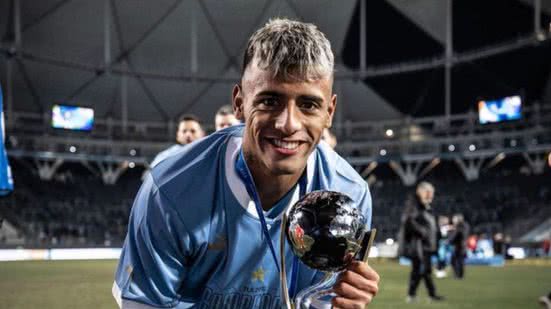 VAI PARA O RIVAL! Rival fecha com atacante aprovado no Flamengo por alto valor