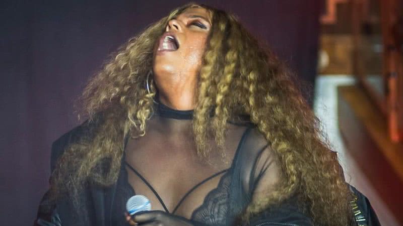 Ventura Profana: conheça a pastora travesti que revoluciona linguagem religiosa