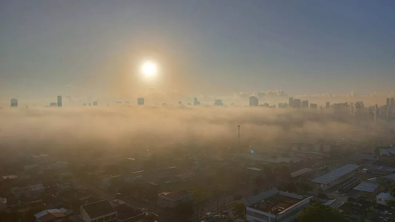 Imagem Recife e cidades da Região Metropolitana registram nevoeiro nesta segunda-feira
