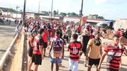 Torcida chega ao Barradão para conferir Vitória x Internacional