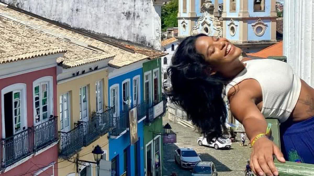 Saiba quem era Juliana Marins, brasileira que morreu após cair em vulcão na Indonésia