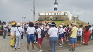Movimentação no Farol da Barra neste domingo (15)